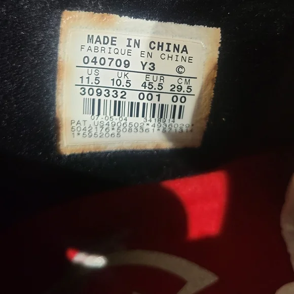 Nike Zoom Michael Vick 2 Black and Red Athletic Sneakers - Picture 3 of 8